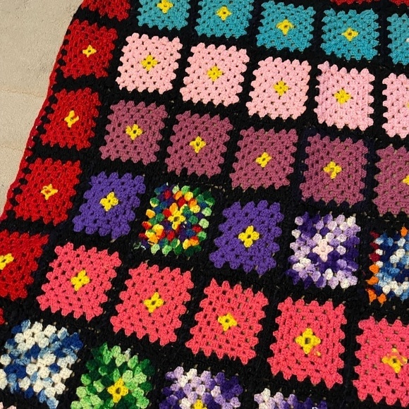 Handmade Granny Square Blanket Throw Afghan Quirky - Picture 7 of 8